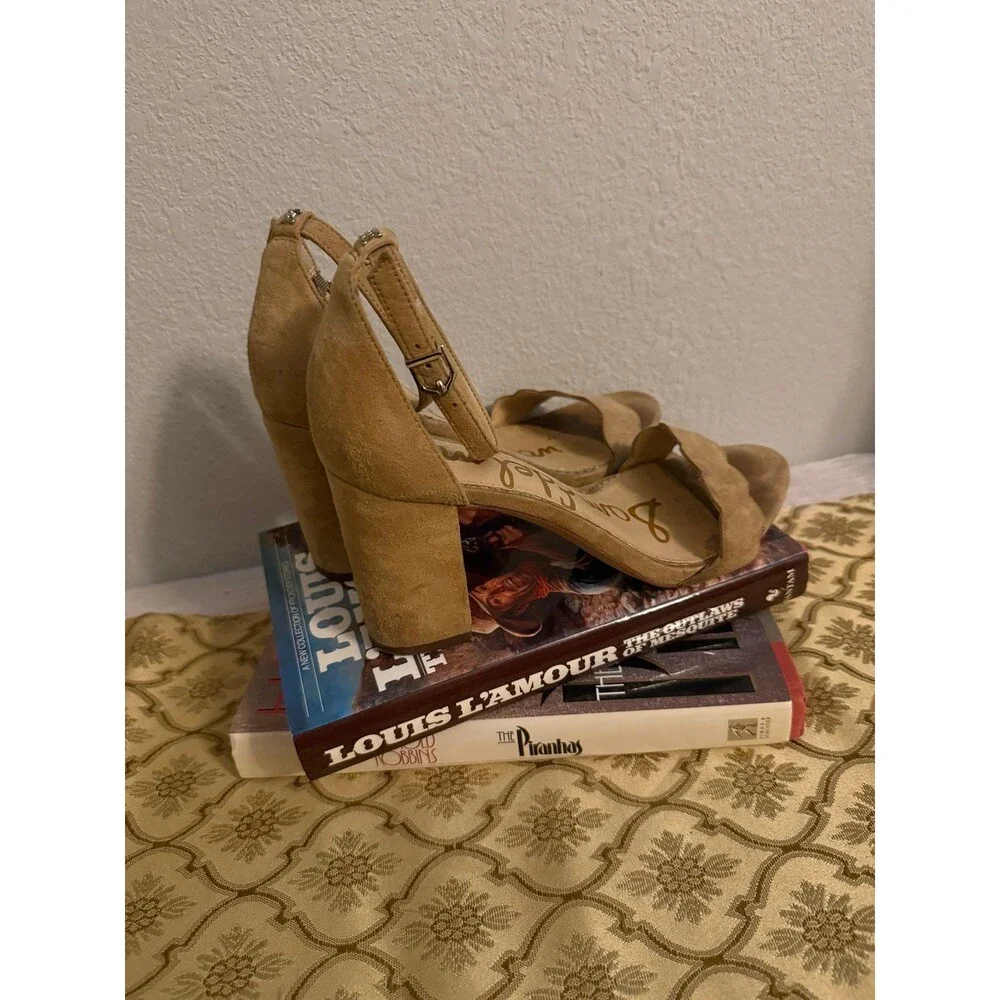 Sam Edelman Block Heel Sandals Tan Suede Ankle Strap Scalloped Dress Heel 7.5 - Picture 4 of 9
